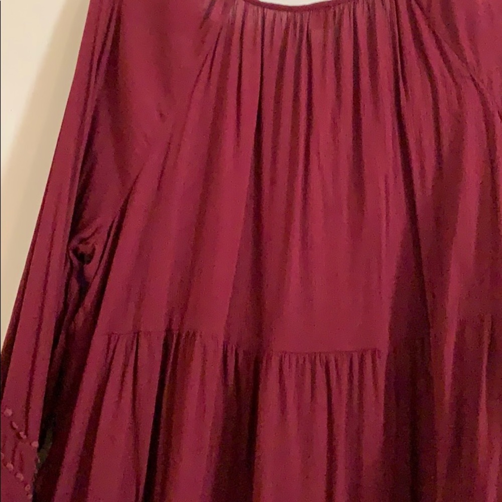 Woman's blouse - Picture 4 of 4